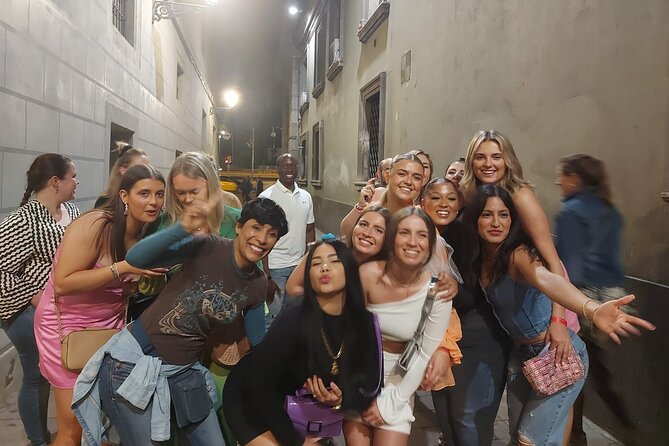 Barcelona speakeasy tapas pub crawl with hidden bars - Salsa, clubs, and the changing pace of the night