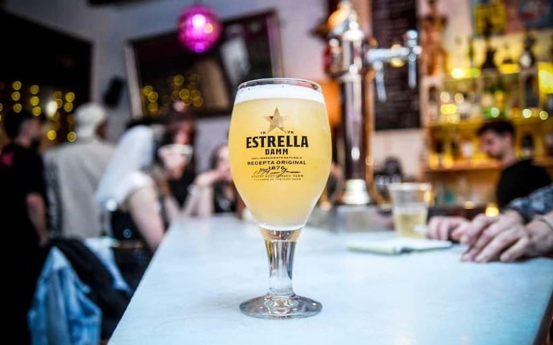 Barcelona Street Art, Graffiti & Tapas Tour - Tapas and a Traditional Spanish Drink