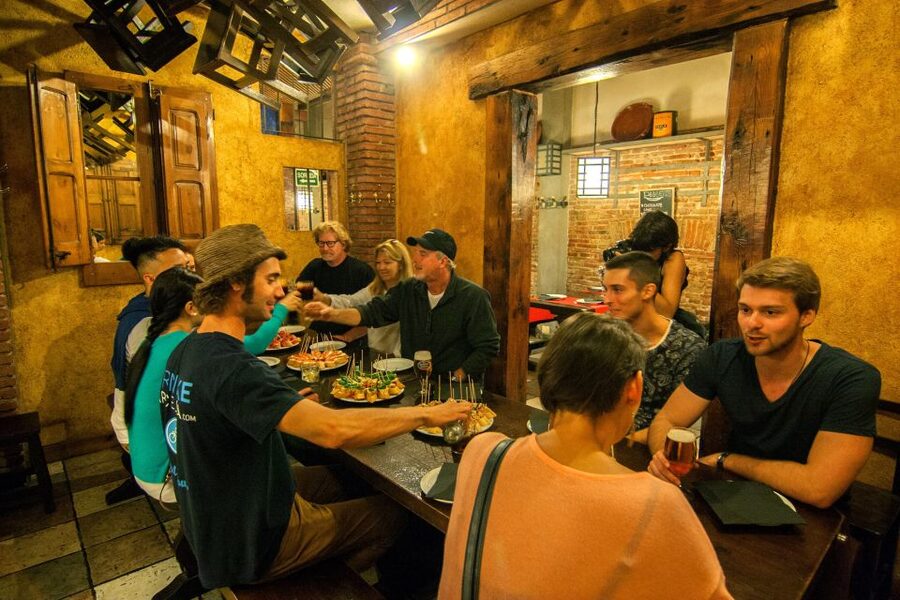 Barcelona Tapas 3-Hour Bike Tour - Weather, timing, and practical details
