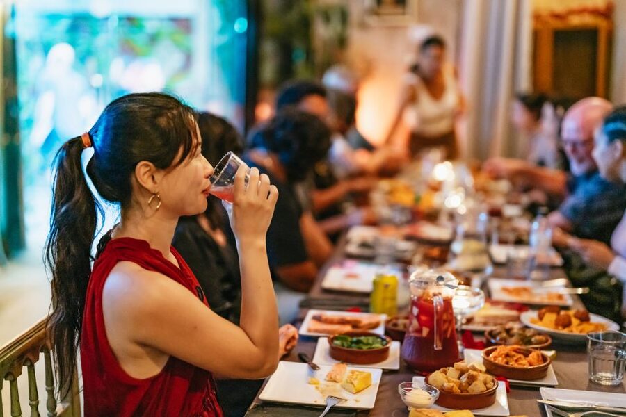 Barcelona: Tapas and Flamenco Experience - What the evening really includes