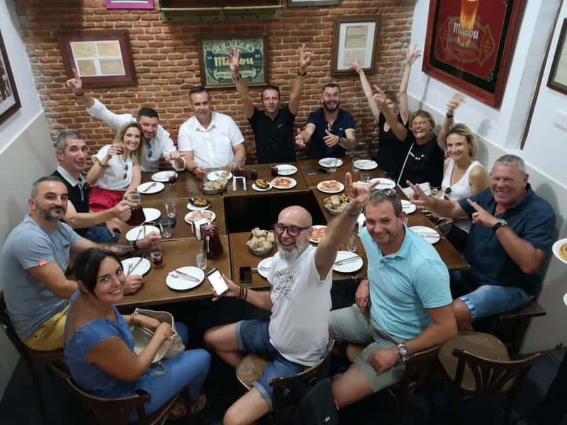 Barcelona Tapas Crawl food & drinks all included - Group size, pace, and comfort