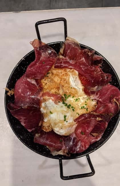Barcelona Tapas Crawl food & drinks all included - Who should book this experience?