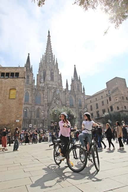 Barcelona: Tapas Tasting Tour by Regular Bike or E-Bike - Who should book this tour?