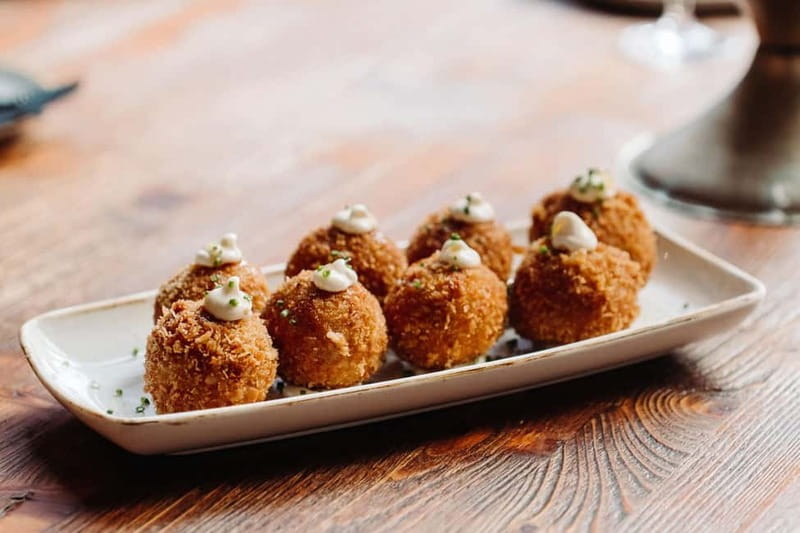 Barcelona: Tapas & Wine Tour in Born & Gothic Quarter - Why this Barcelona food tour works