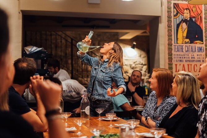 Barcelona Tapas & Wine Walking Tour with Optional Flamenco - El Born: medieval lanes and more ambitious tapas