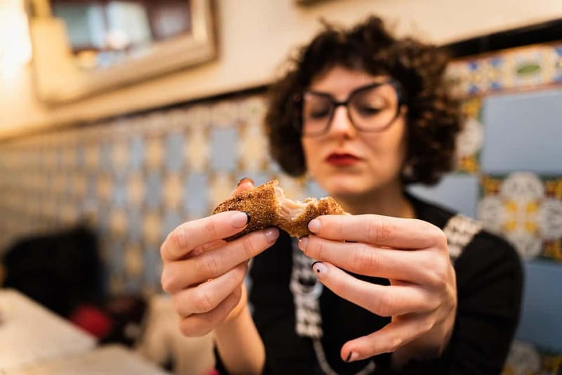 Barcelona: The Ultimate Local Tapas & Drinks Food Tour - Vermut and the Catalan art of a small drink