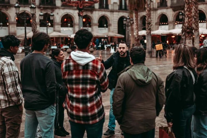 Barcelona: Tipsy Tapas & History Tour in the Gothic Quarter - Why food and Gothic Quarter history work so well together
