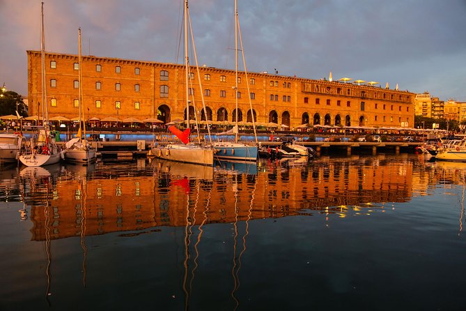 Barcelona Unique Sunset Sailing Experience with Tapas & Open Bar - Water conditions and motion sickness