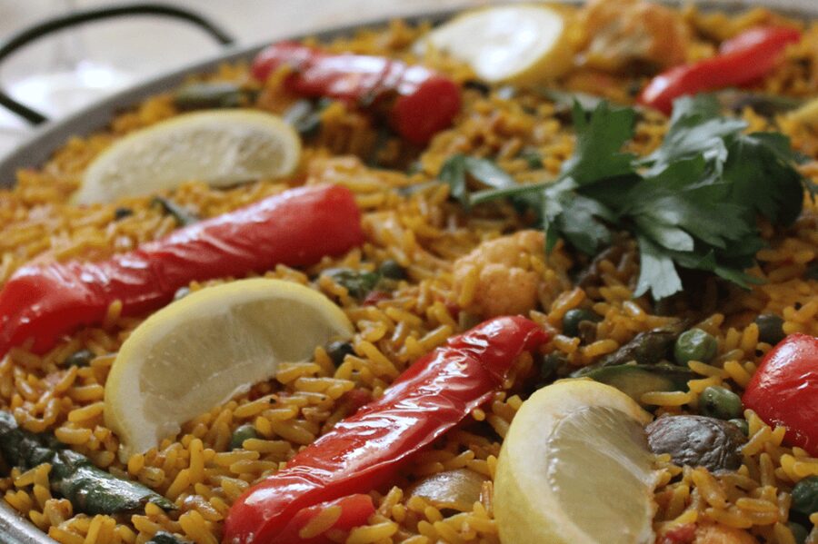 Barcelona: Vegan Paella and traditional rice dishes - Arroz negre: seaweed, black rice, and vegan prawns