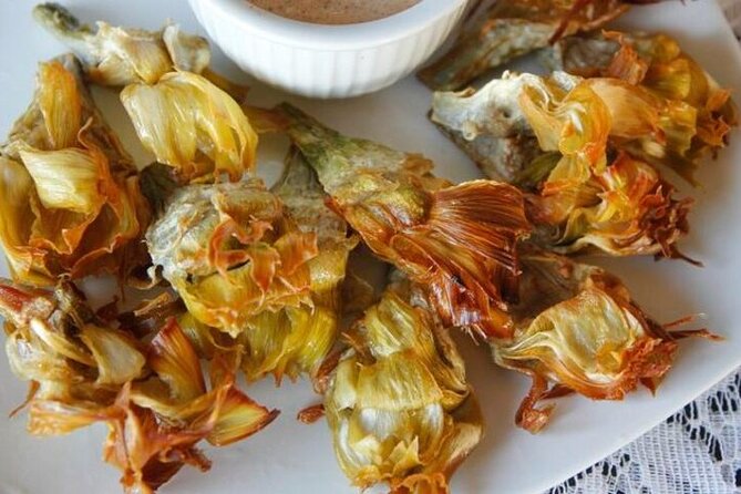 Barcelona Vegetarian Tapas and Food Walking Tour in Gracia - Why Gràcia is the right neighborhood for a food walk