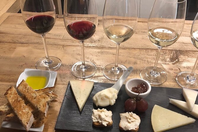Barcelona: Wine Tasting and 5 Course Tapas Pairing Dinner - The main course and the logic of pairing