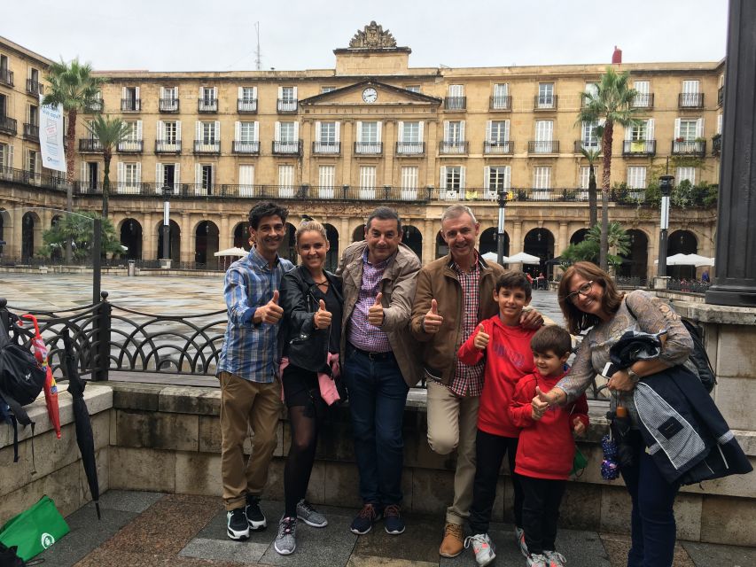 Bilbao: Classic & Modern Guided Walking Tour with Pintxos - Who will get the most from this walk