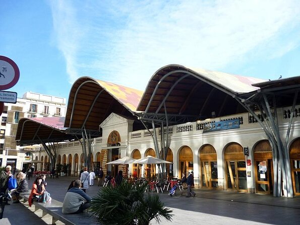 Boqueria & St Caterina Markets with Food & Tapas Small Group Tour - At a glance