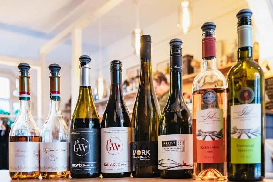 Budapest: Hungarian Wine Tasting with 8 Wines and Tapas - Cserszegi fűszeres, Hungary’s hard-to-say white grape