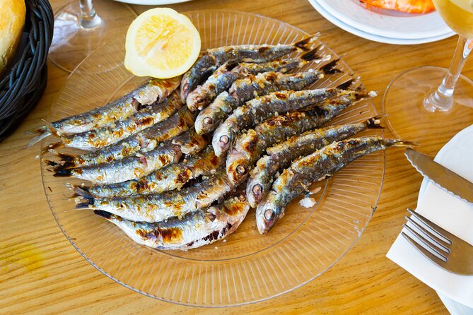 Cadiz Food Tour: Tapas, Drinks and Delights with a Local - Key details of this Cádiz food walk