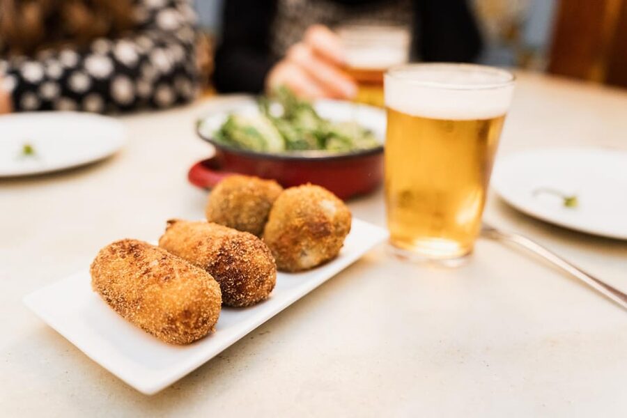 Cadiz Food Tour with Tapas & Drinks with a Local - Why a Cádiz food tour makes sense