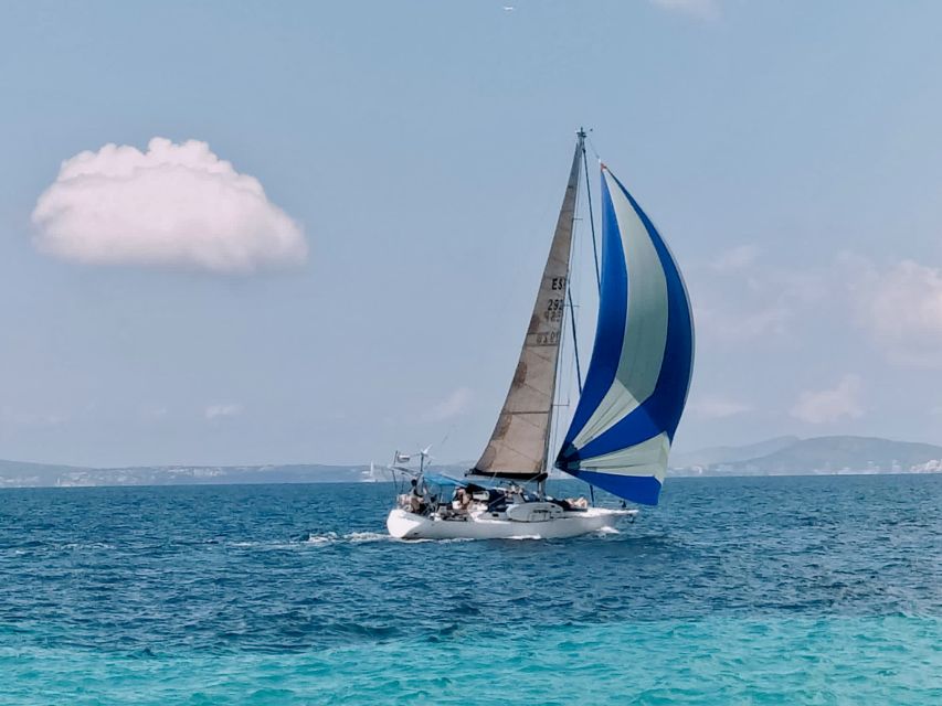 Can Pastilla: Sailboat Tour with Snorkeling, Tapas & Drinks - Tapas, cava, and a relaxed lunch afloat