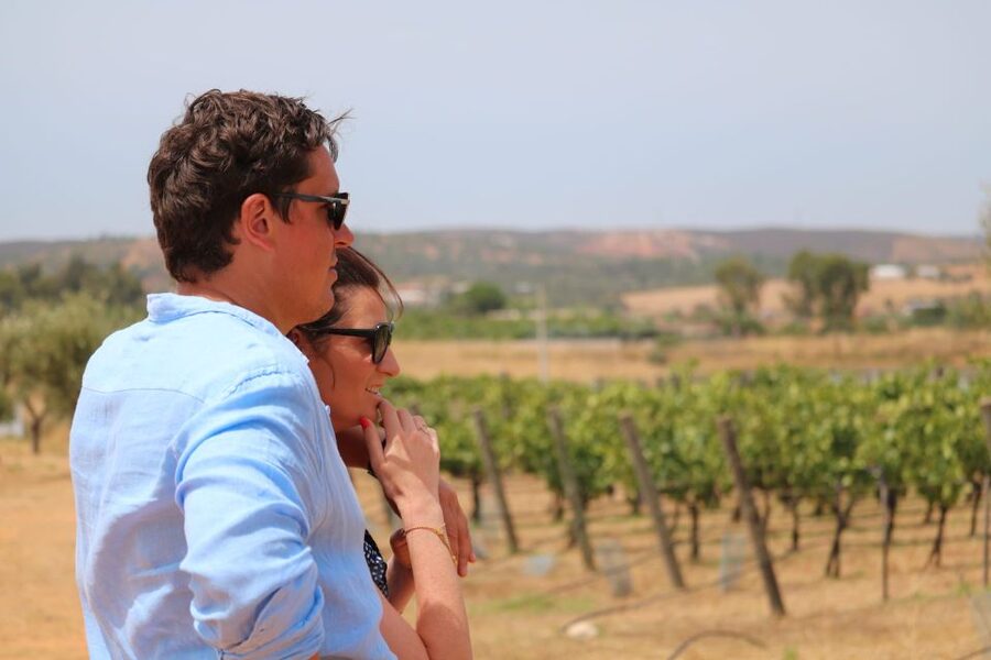 Carvoeiro/Portimão/Alvor: Wine Tour w/ Tasting, Tapas, Music - Shared or private, with transport or without