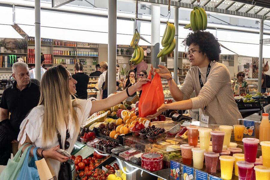 Chef Led Porto Market Tour & Portuguese Tapas Class + Wine - Key points to know before booking