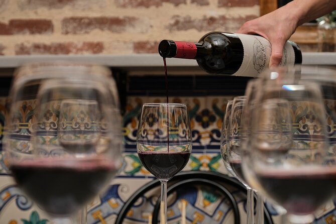 De Tapas in Malasaña: Evening Wine and Tapas Tour - Why Malasaña works so well for an evening food tour