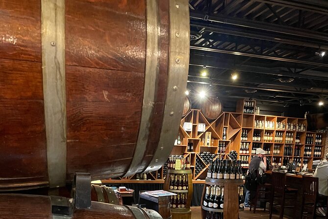 Downtown Santa Fe Walking Wine, History, & Tapas Tour - The small group changes the feel