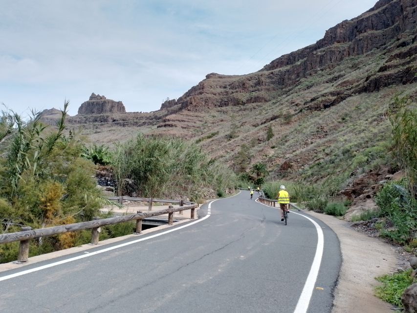 E-Bike Mountain Tour in Natural Park +Option Tapas in a Cave - A tropical drink inside an ancient cave