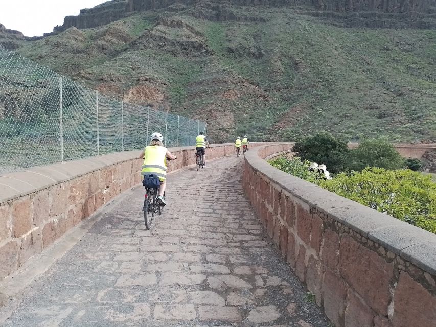 E-Bike Mountain Tour in Natural Park +Option Tapas in a Cave - What the $93 price really covers