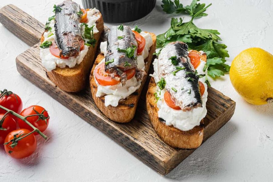 Eat Like a Local: Hidden Gràcia Catalan Tapas Tour Barcelona - Practical details that affect your experience