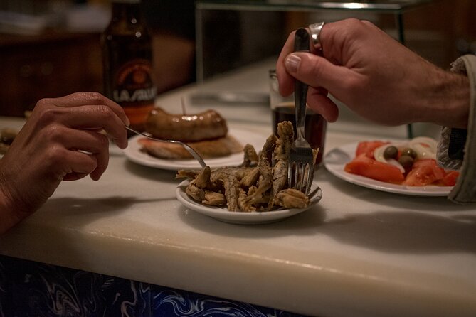 Eat Like a Local in Barcelona: Tapas, Wine & Tradition - Tasting Your Way Through Ciutat Vella