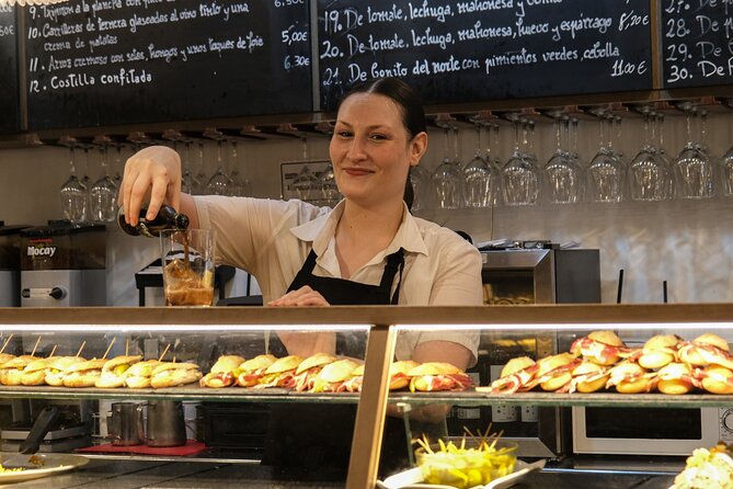 Eating San Sebastian: Beyond Pintxos Tour - The city sights between the bites