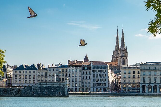 Electric Scooter Excursion with Tapas Aperitif - Booking, group size, and cancellation details