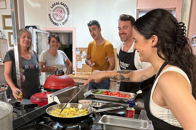 Evening Spanish Tapas Cooking Class with Live Guitar Music - What the cooking lesson is really like
