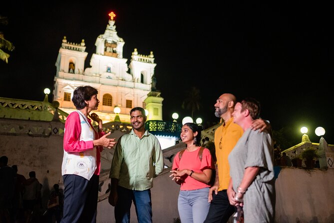 Feni and Tapas – Food Trail with Tastings & Drinks by Make It Happen - Seeing Yusuf Adil Shah’s palace gateway