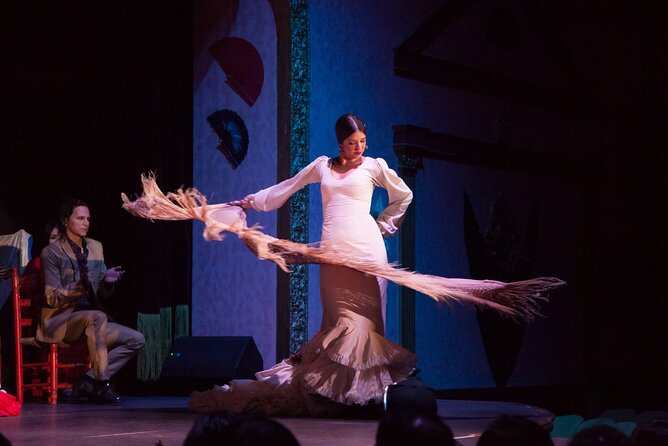 Flamenco Show and Dinner in Seville - Booking details that matter