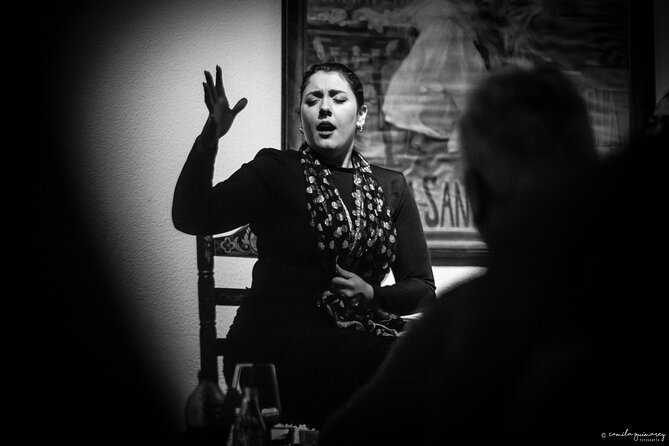Flamenco Show in Seville at Bar and Tapas - Choosing the right show time