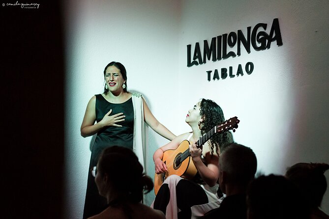 Flamenco Show in Seville at Bar and Tapas - What happens during the one-hour visit