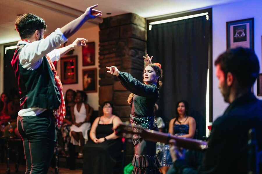 Flamenco Show & Sangria Tasting - Entering Baraka in the Heart of Triana