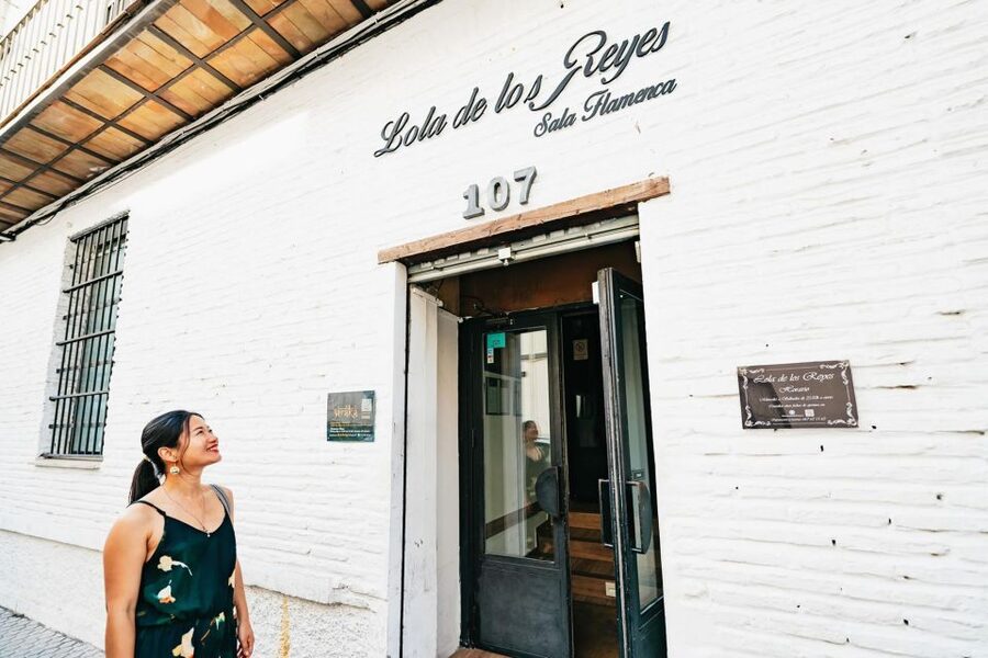Flamenco Show & Sangria Tasting - Walking From the Riverfront to Baraka