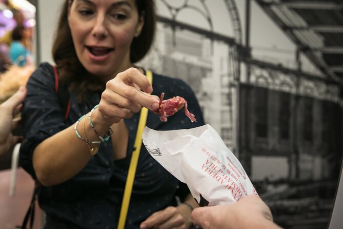 Food and Market Tapas Tour - Carrer de Montcada adds old Barcelona between bites