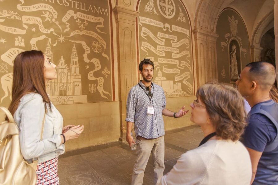From Barcelona: Montserrat Half-Day Wine and Tapas Trip - Guides make a real difference