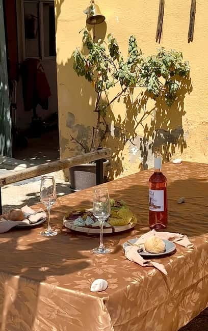 From Barcelona: PRIVATE Horseback Ride + Tapas + Picnic - At a glance