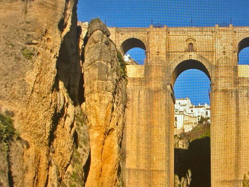 From Estepona: Ronda, private transport, cafe, bullring, tapas, drinks - A private ride from Estepona, with room to relax