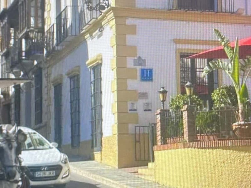 From Estepona: Ronda, private transport, cafe, bullring, tapas, drinks - The old quarter, town hall, and major church