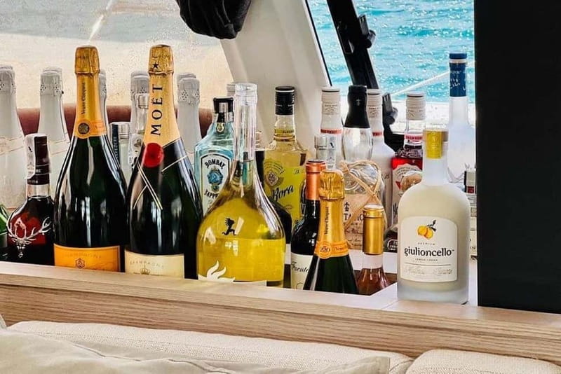 From Palma: Luxury Catamaran Group Tour with Tapas & Drinks - The crew makes the difference