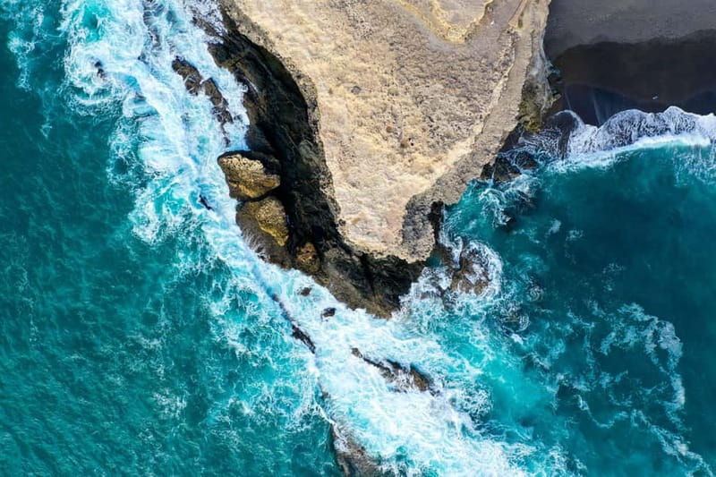 Fuerteventura: Top 5 Instagram Spots Full-Day Tour & Tapas - Calderón Hondo and the volcano crater