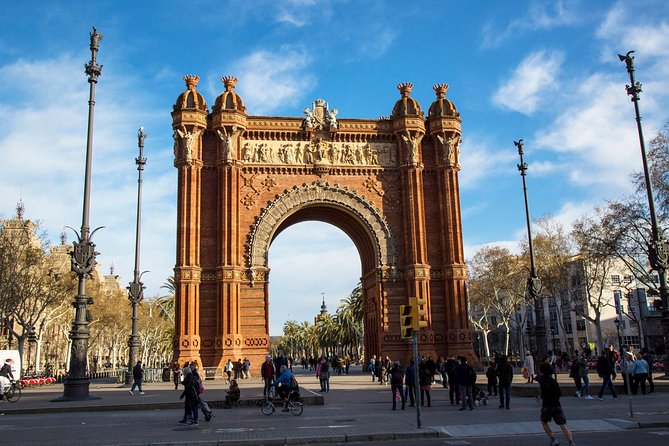 Full-Day Private Tour with Sagrada Familia and Paella - Inside Sagrada Família, the day’s strongest visit