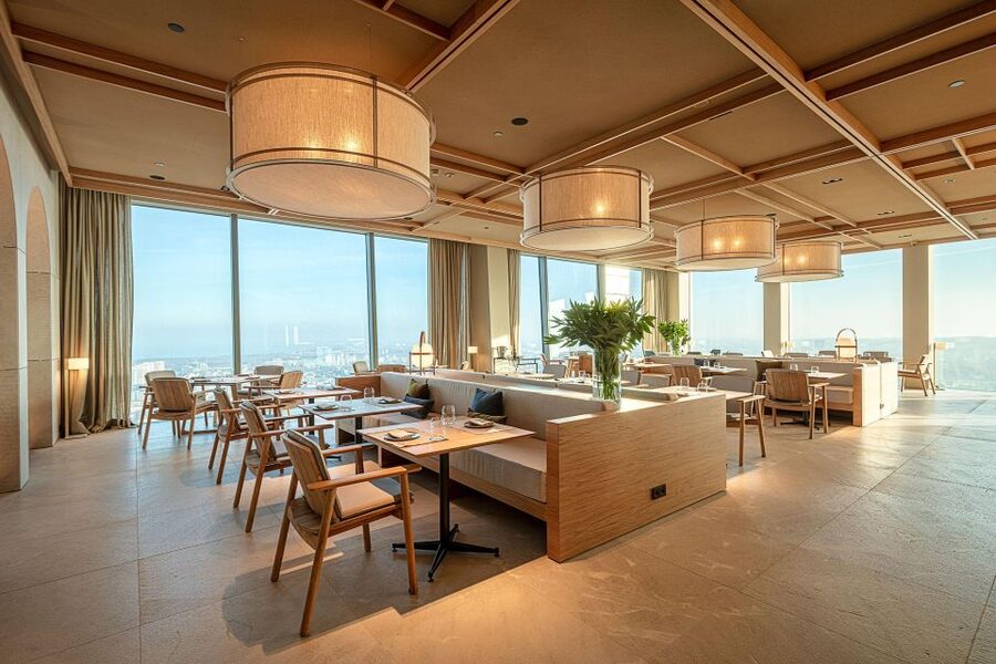 Gdańsk: Spanish Cuisine and City Views From the Top Floor - What the praise and criticism tell you