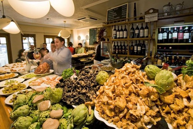 Get lost in the last classic pintxo taverns - Practical details that matter