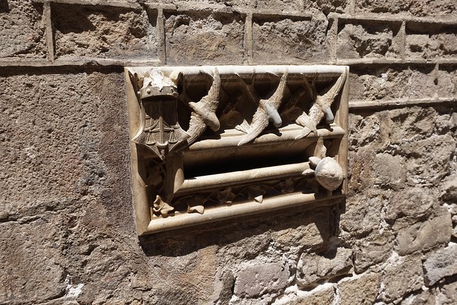 Gothic Quarter Insights & Tapas Experience - Santa Maria del Mar and the people’s church