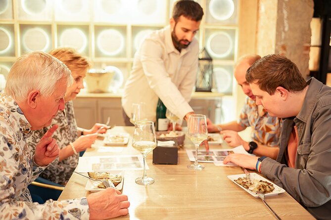 Gourmet Pintxos & Premium Wines small groups Food Tour - Key points to know before booking